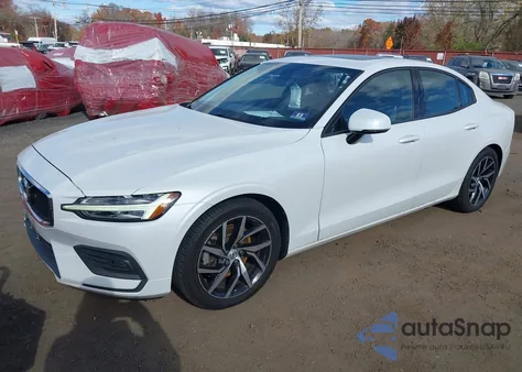 2019 Volvo S60 T5 Momentum from USA, damaged, VIN 7JR102FK3KG014298
